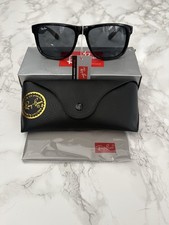Ray-Ban Wayfarer Sunglasses